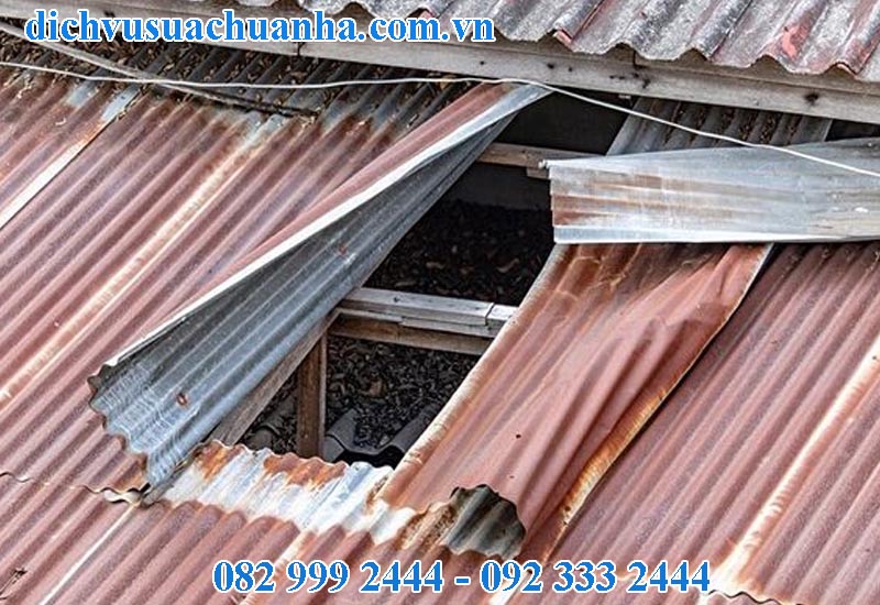 Sửa mái tôn bị cong vênh tại Phú Nhuận